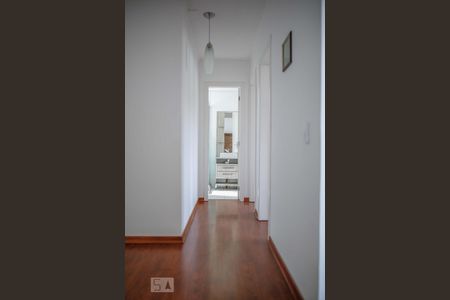 Corredor de apartamento à venda com 2 quartos, 51m² em Vila Nova, Porto Alegre