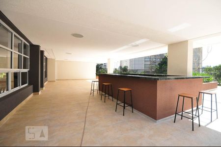 Studio para alugar com 42m², 1 quarto e 1 vaga Studio para alugar com 42m², 1 quarto e 1 vagaEspaço Bar
