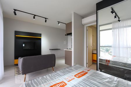 Quarto/Sala de kitnet/studio para alugar com 1 quarto, 42m² em Real Parque, São Paulo