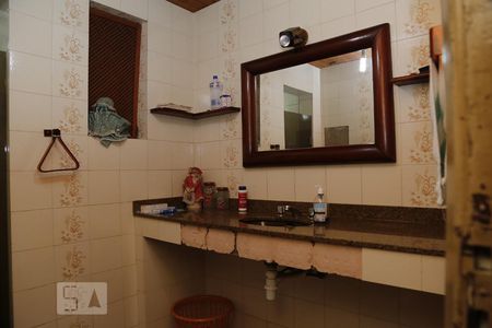 Casa à venda com 279m², 3 quartos e 10 vagasbanheiro 2