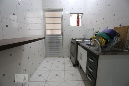 Cozinha de kitnet/studio para alugar com 1 quarto, 20m² em Vila Gomes, São Paulo