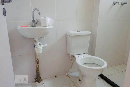 Banheiro de apartamento à venda com 2 quartos, 49m² em Itaquera, São Paulo