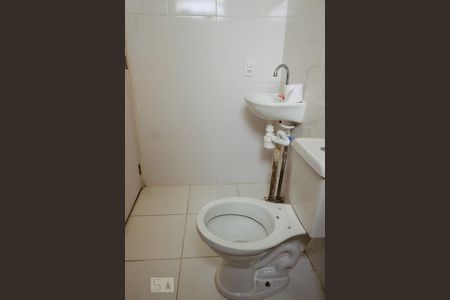 Banheiro de apartamento à venda com 2 quartos, 49m² em Itaquera, São Paulo