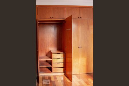 Apartamento para alugar com 89m², 3 quartos e 1 vaga Apartamento para alugar com 89m², 3 quartos e 1 vagaSuíte - Armários