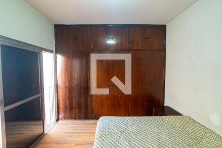 Quarto 1 de casa à venda com 4 quartos, 243m² em Vila Guarani (zona Sul), São Paulo