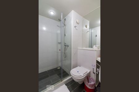 Banheiro de kitnet/studio à venda com 1 quarto, 29m² em Centro, Guarulhos