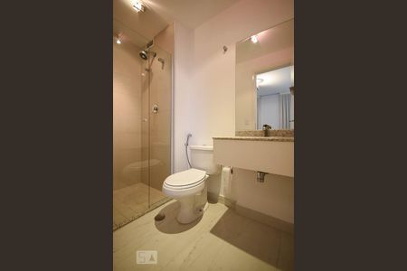 Apartamento à venda com 104m², 1 quarto e 3 vagasBanheiro