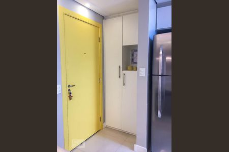 Apartamento à venda com 69m², 2 quartos e 1 vagaEntrada