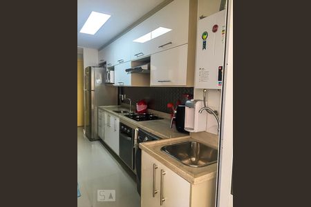 Apartamento à venda com 69m², 2 quartos e 1 vagaÁrea de Serviço