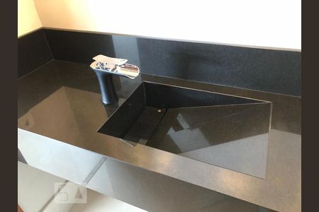 Apartamento à venda com 180m², 3 quartos e 2 vagasLavabo