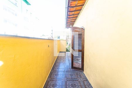 Casa à venda com 305m², 3 quartos e 3 vagas Casa à venda com 305m², 3 quartos e 3 vagasVaranda da Sala 2