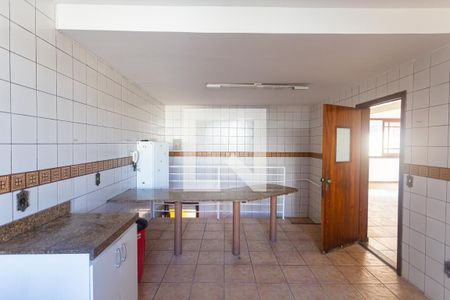 Casa à venda com 305m², 3 quartos e 3 vagasCozinha