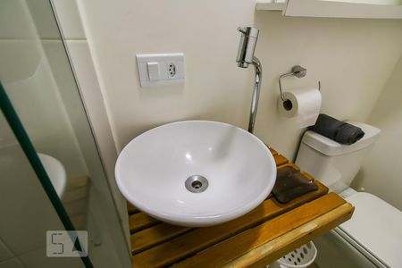 Banheiro - Torneira de kitnet/studio para alugar com 1 quarto, 30m² em Vila Gertrudes, São Paulo
