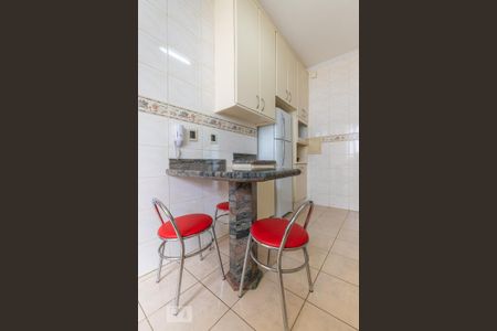 Cozinha - Mesa e cadeiras de apartamento à venda com 3 quartos, 120m² em Cambuí, Campinas