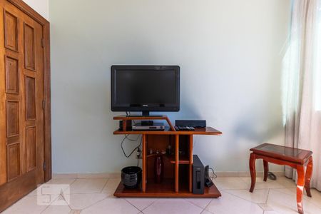 Apartamento à venda com 120m², 3 quartos e 1 vaga Apartamento à venda com 120m², 3 quartos e 1 vagaSala - Televisor