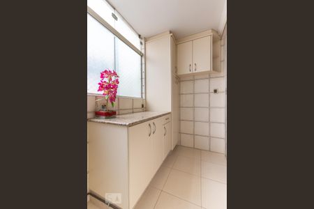 Apartamento à venda com 120m², 3 quartos e 1 vaga Apartamento à venda com 120m², 3 quartos e 1 vagaÁrea de serviço - Armários