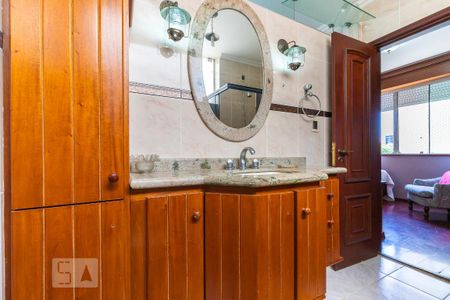 Apartamento à venda com 120m², 3 quartos e 1 vaga Apartamento à venda com 120m², 3 quartos e 1 vagaBanheiro da suíte