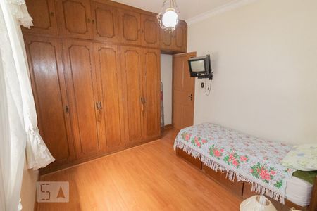 Casa à venda com 324m², 4 quartos e 3 vagasDormitório 2