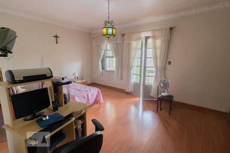 Casa à venda com 324m², 4 quartos e 3 vagasDormitório 3