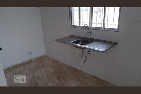 Sala/Cozinha de casa para alugar com 1 quarto, 41m² em Jardim das Camélias, São Paulo