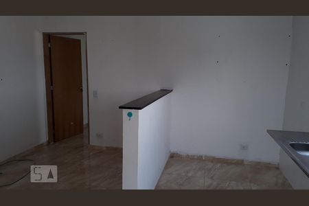 Sala/Cozinha de casa para alugar com 1 quarto, 41m² em Jardim das Camélias, São Paulo