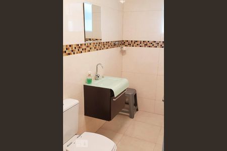 Banheiro social de apartamento para alugar com 2 quartos, 74m² em Chácara Califórnia, São Paulo