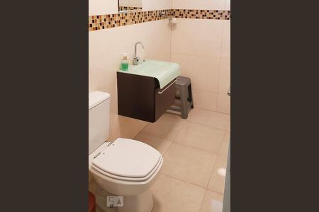 Banheiro social de apartamento para alugar com 2 quartos, 74m² em Chácara Califórnia, São Paulo