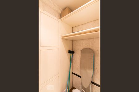 Apartamento à venda com 70m², 2 quartos e sem vagaBanheiro