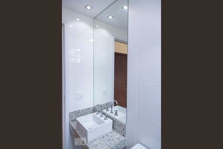 Apartamento para alugar com 70m², 2 quartos e 1 vagaBanheiro da Suíte