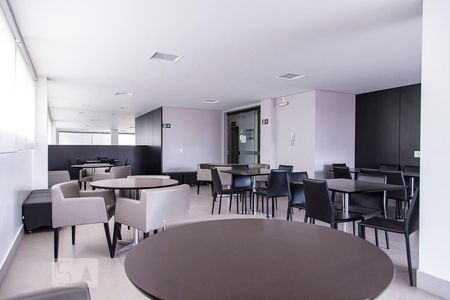 Apartamento para alugar com 70m², 2 quartos e 1 vagaÁrea comum - Salão de festas