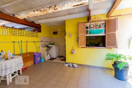 Casa à venda com 145m², 3 quartos e 2 vagasÁrea de Serviço