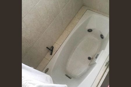 Apartamento para alugar com 122m², 2 quartos e 3 vagasBanheiro 1