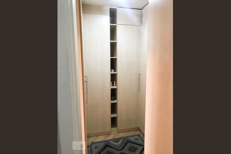 Apartamento para alugar com 122m², 2 quartos e 3 vagasCloset 