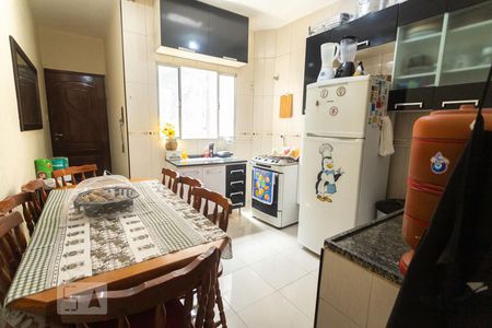 Apartamento à venda com 97m², 2 quartos e sem vagaCozinha