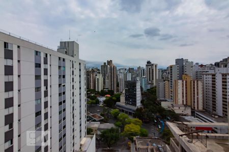 Vista Quarto Reversível de apartamento para alugar com 2 quartos, 71m² em Lourdes, Belo Horizonte
