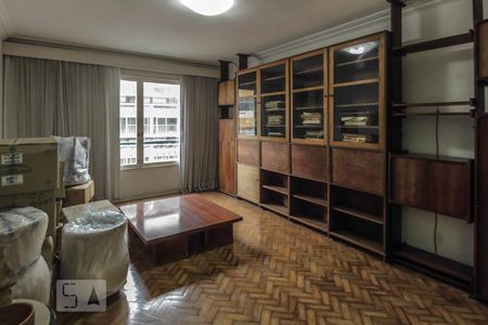 Sala de Estar de apartamento à venda com 4 quartos, 237m² em Copacabana, Rio de Janeiro