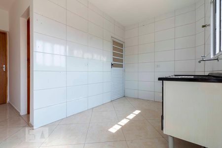 Cozinha de apartamento para alugar com 1 quarto, 35m² em Vila Sílvia, São Paulo