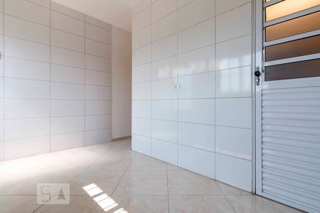 Cozinha de apartamento para alugar com 1 quarto, 35m² em Vila Sílvia, São Paulo