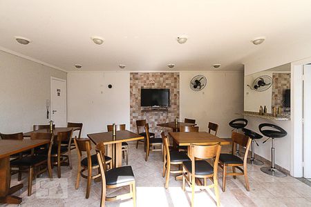 Casa de condomínio à venda com 72m², 2 quartos e 2 vagasÁrea comum - Salão de festas