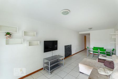 Sala de apartamento para alugar com 2 quartos, 70m² em Ingá, Niterói