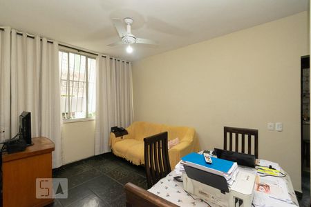Apartamento para alugar com 65m², 2 quartos e 1 vagaSALA