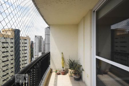 Varanda de apartamento para alugar com 3 quartos, 114m² em Vila Suzana, São Paulo