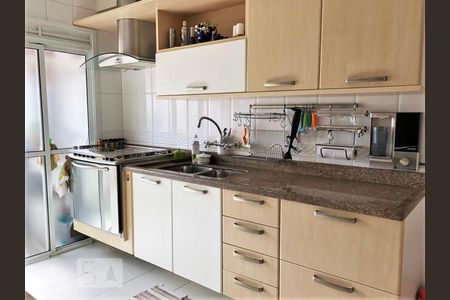Apartamento à venda com 100m², 3 quartos e 2 vagasCozinha
