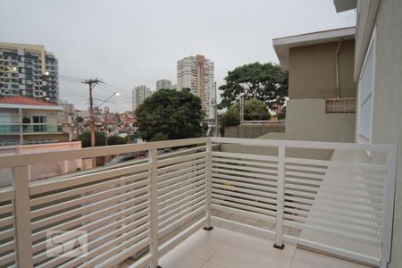 Varanda de casa para alugar com 4 quartos, 350m² em Parque Peruche, São Paulo