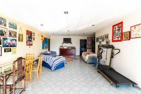 Casa à venda com 400m², 4 quartos e 5 vagasSalão de festas