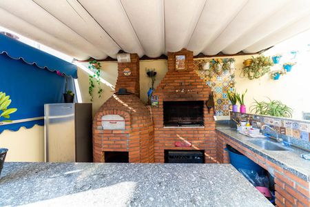 Casa à venda com 400m², 4 quartos e 5 vagasChurrasqueira