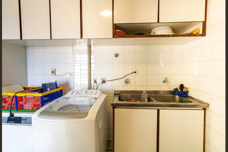 Casa à venda com 400m², 4 quartos e 5 vagasÁrea de Serviço