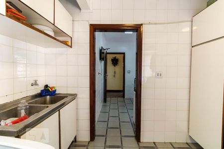 Casa à venda com 400m², 4 quartos e 5 vagasÁrea de Serviço