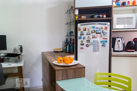 Cozinha de apartamento à venda com 1 quarto, 40m² em Indianópolis, São Paulo