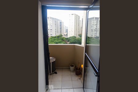 Varanda de apartamento à venda com 1 quarto, 40m² em Indianópolis, São Paulo